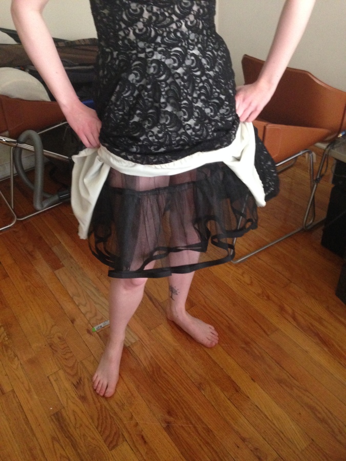 petticoat-dress-skirt-sewing-tule-retro-vintage-fashion